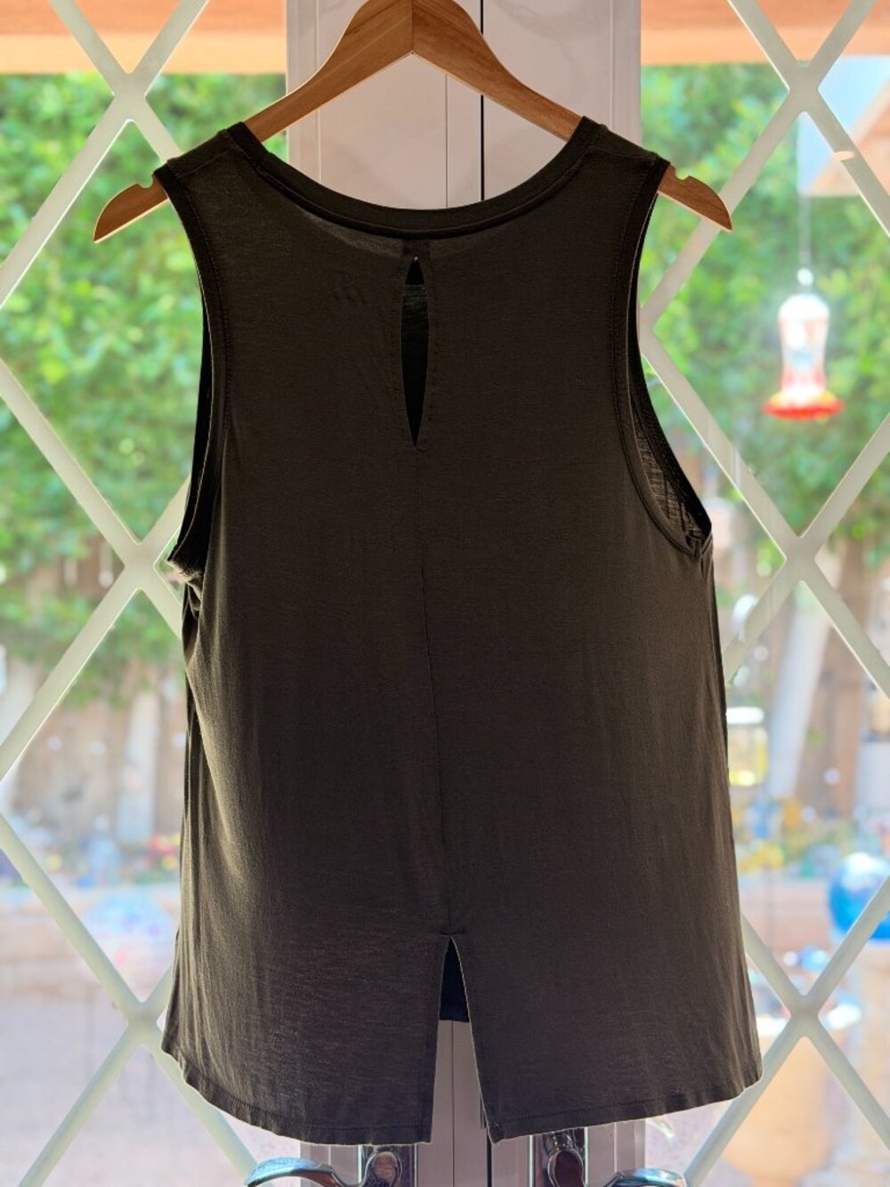 🖤 Halogen Olive Sleeveless Tank Top | Size Large | Classic Essential 🌿✨ - Picture 3 of 8